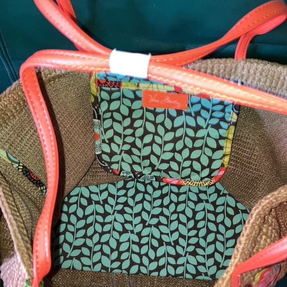 New Vera Bradley large straw tote - Picture 3 of 5